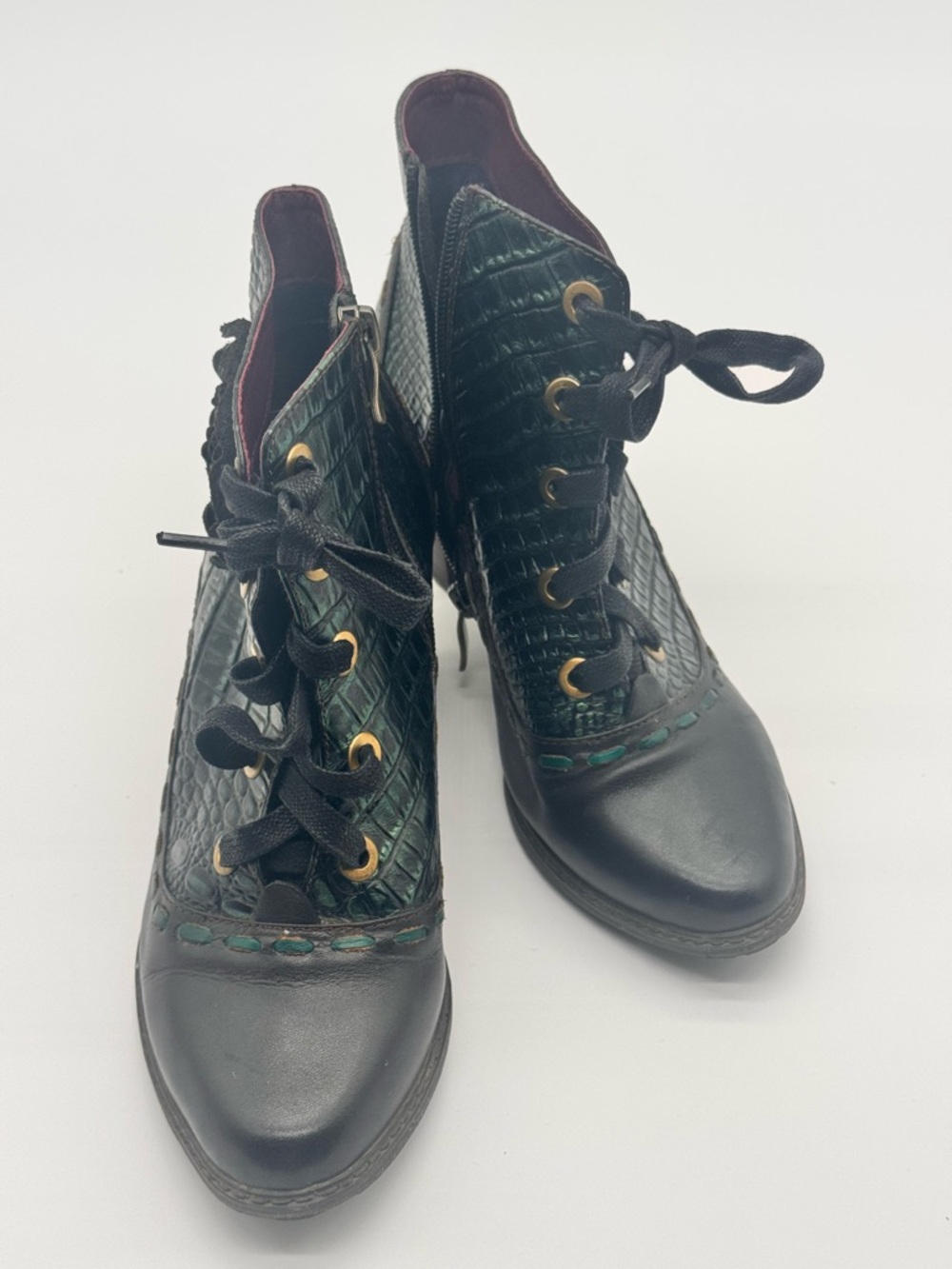 Spring Step Black Lace-Up Ankle Boots with Dark Green Panels SUFI 38